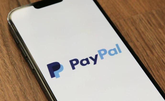 Paypay logo Payment method a phone with a pay pay logo on it